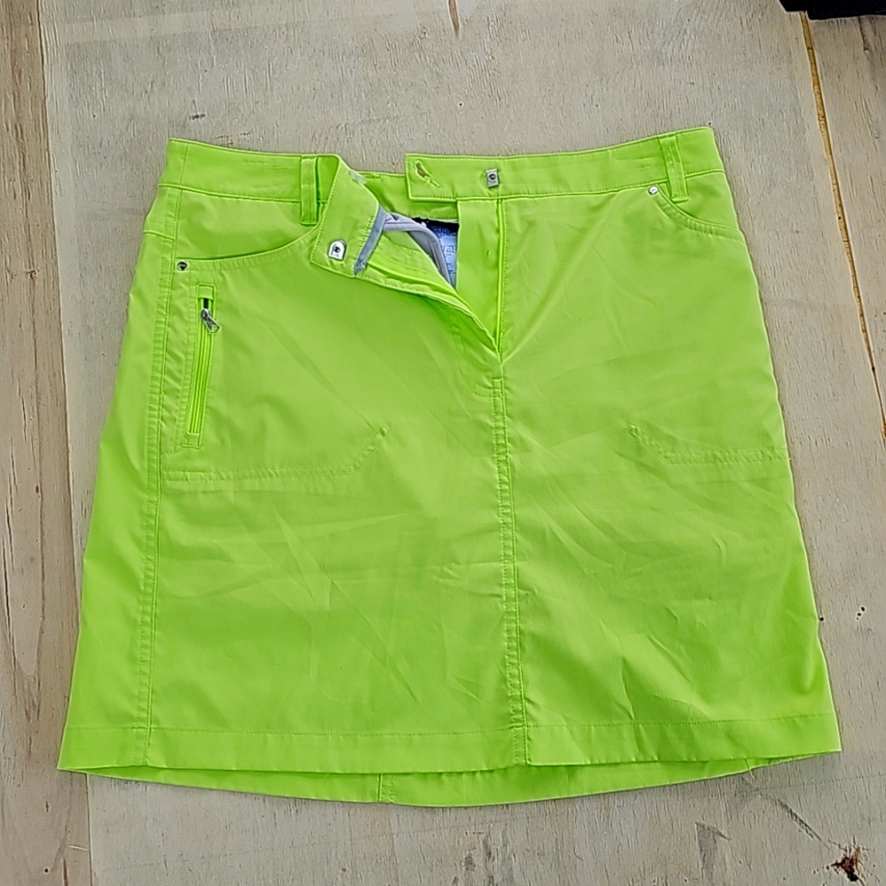 Nivo skort